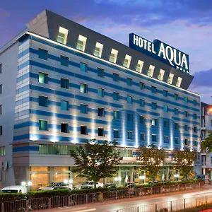 https://aqua-hotel-varna.goldensandshotels.net