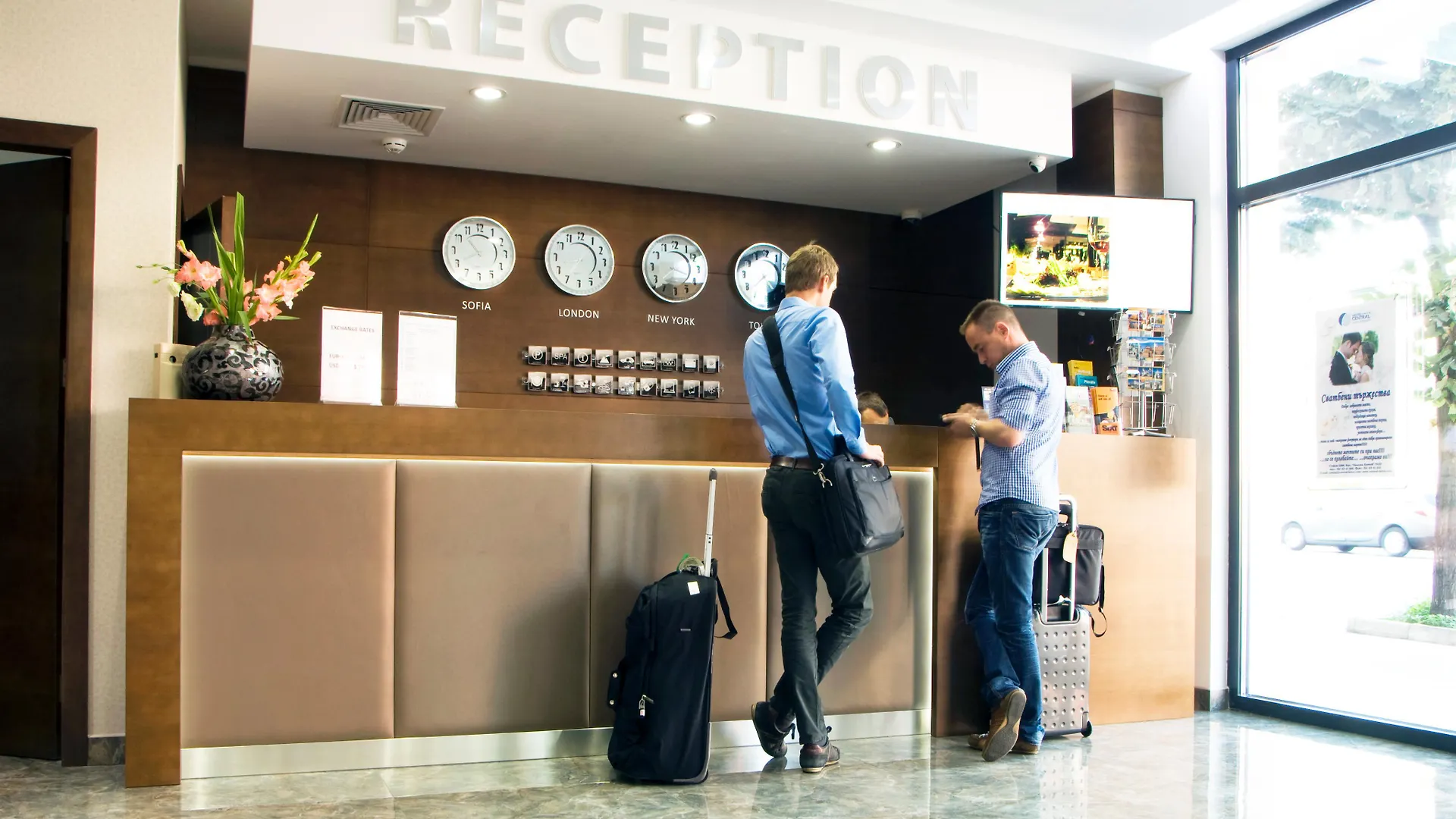 Central Hotel Sofia - Free Parking Nearby 350M 4*,