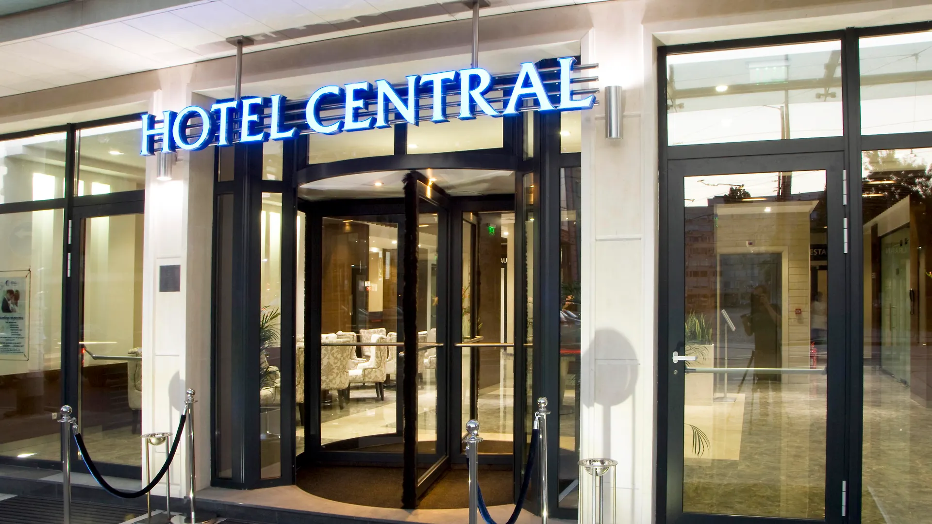 Central Hotel Sofia - Free Parking Nearby 350M